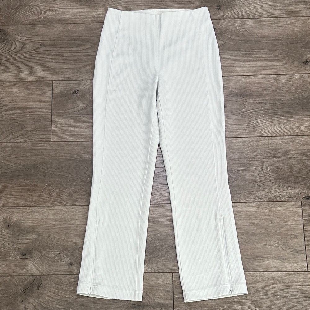Lululemon Ribbed Softstreme Zip Leg High rise‎ Cropped Pants 25" Bone Size 4